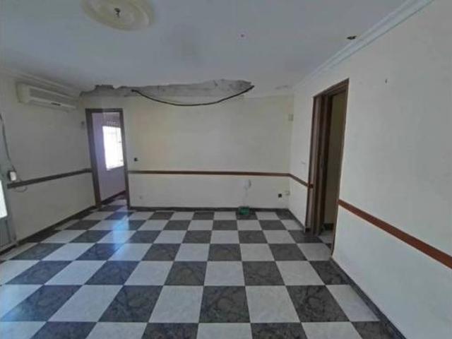Piso en venta en Utrera, Andalucía