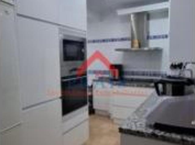 Piso en venta en Utrera, Andalucía