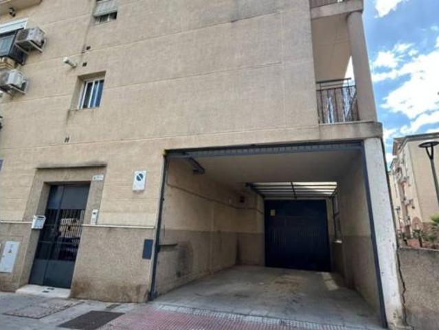 Piso en venta en Utrera, Andalucía