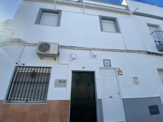 Piso en venta en Utrera, Andalucía