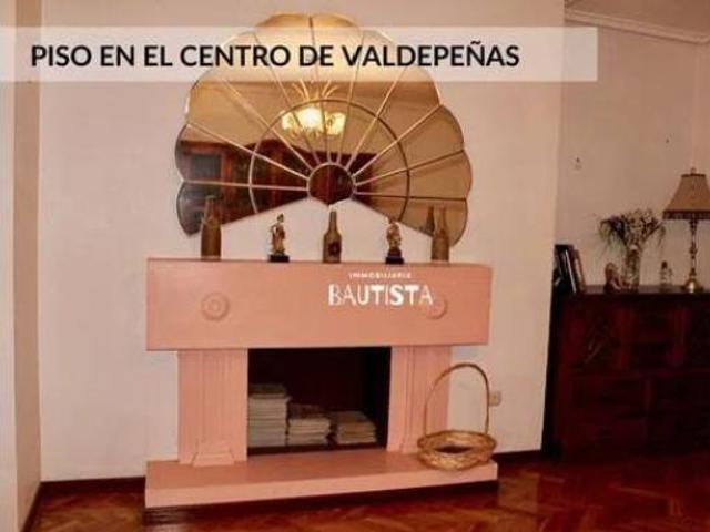 Piso en venta en Valdepeñas, Castilla-La Mancha