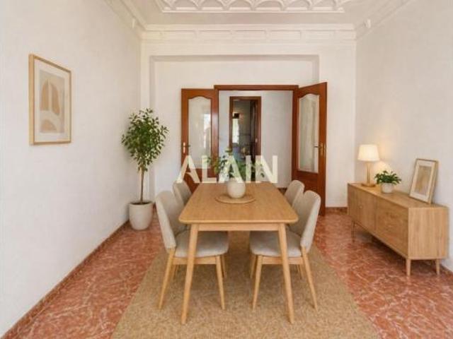Piso en venta en Mestalla, València