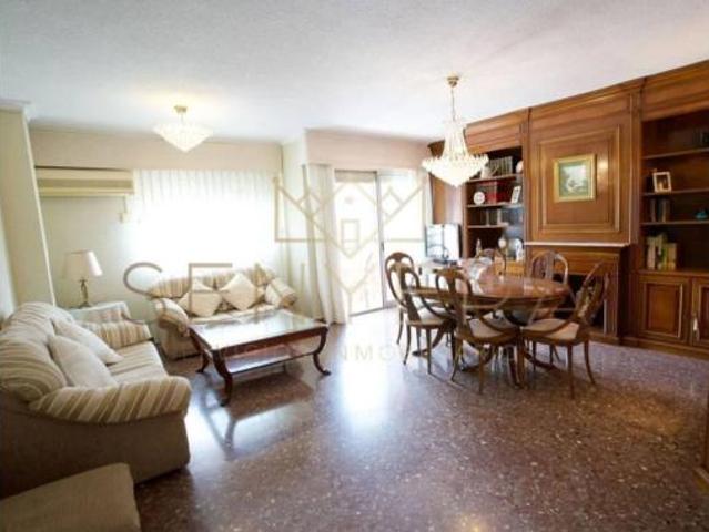 Piso en venta en Valencia, Patraix