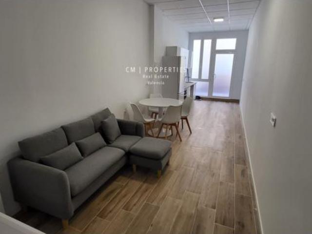Piso en venta en Valencia, Torrefiel
