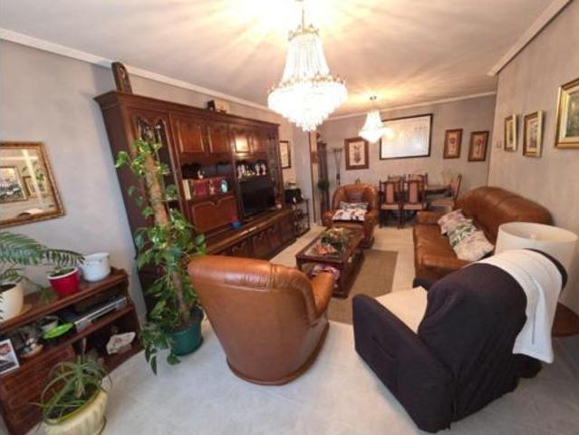 Piso en venta en Valencia De Don Juan, Castilla y León