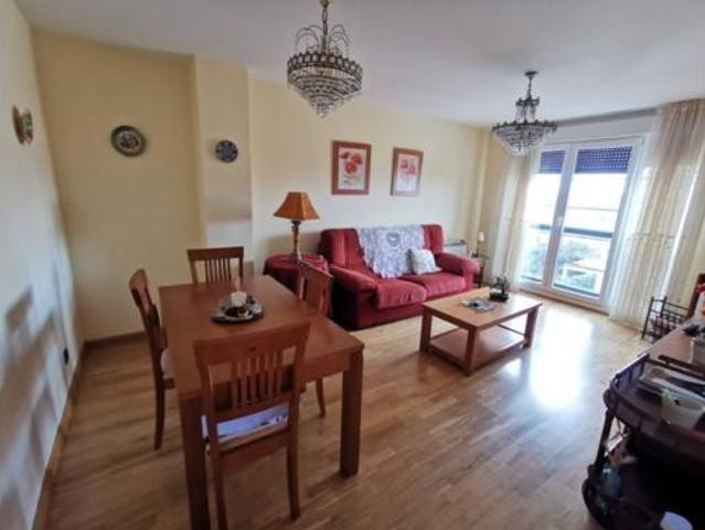 Piso en venta en Valencia De Don Juan, Castilla y León