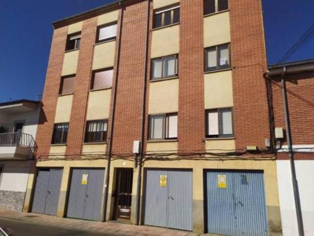 Piso en venta en Valencia De Don Juan, Castilla y León