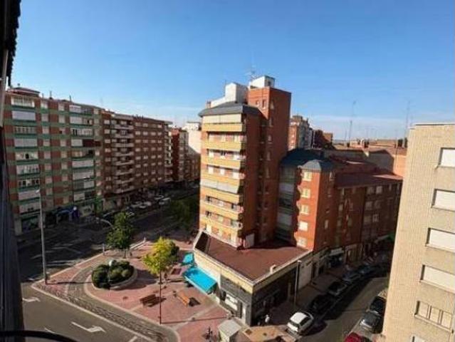 Piso en venta en Hospital, Valladolid