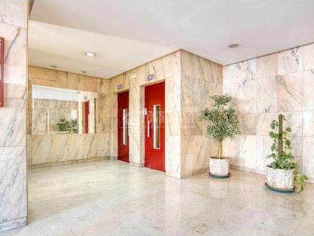 Piso en venta en Huerta del Rey, Valladolid