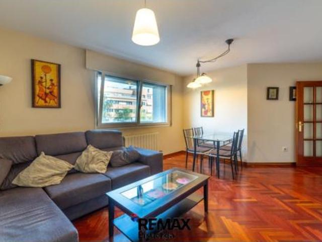 Piso en venta en Huerta del Rey, Valladolid