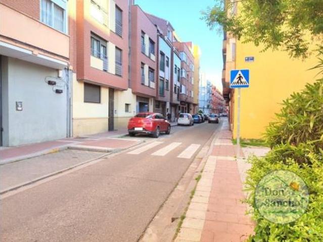 Piso en venta en Delicias - Arco de Ladrillo, Valladolid