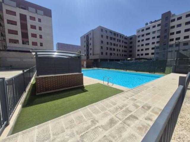 Piso en venta en Huerta del Rey, Valladolid