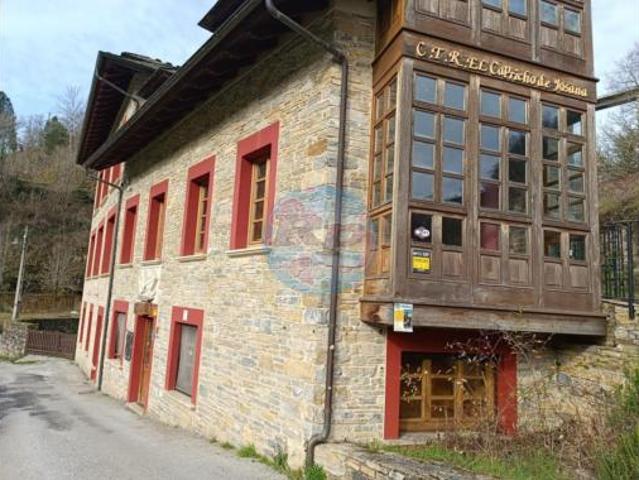 Piso en venta en Vega De Valcarce, León