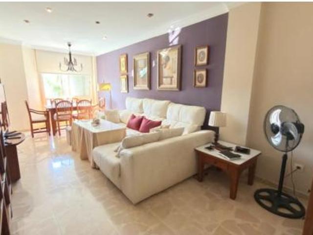 Piso en venta en Capuchinos, Vélez-Málaga