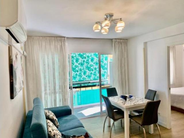 Piso en venta en Torre del Mar, La Axarquía