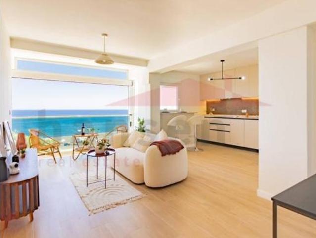 Piso en venta en Torre del Mar, La Axarquía