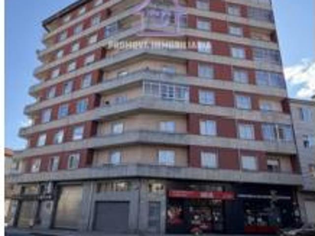 Piso en venta en Verín