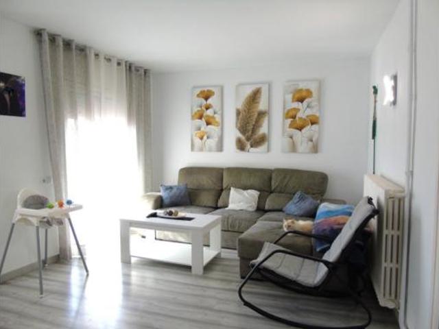 Piso en venta en Santa Anna, Osona