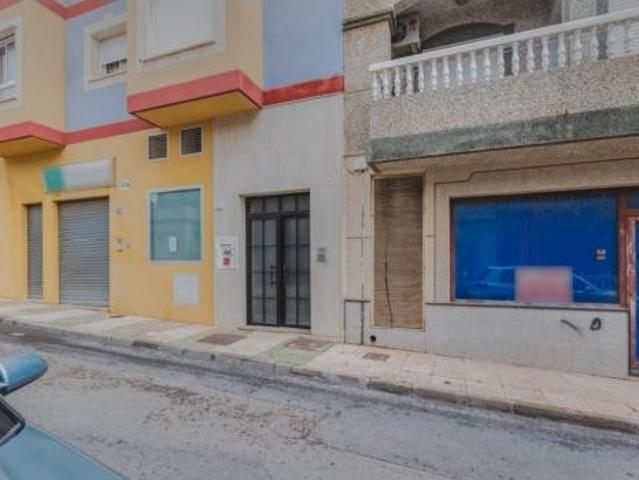 Piso en venta en La Gangosa, Vícar