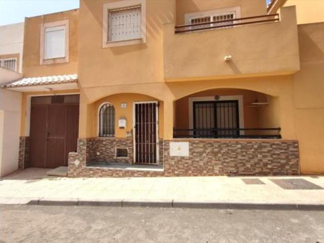 Piso en venta en La Gangosa, Vícar