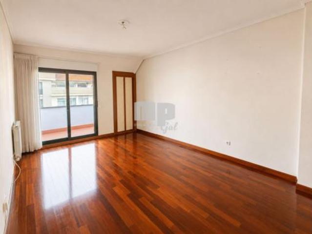 Piso en venta en Lavadores, Vigo