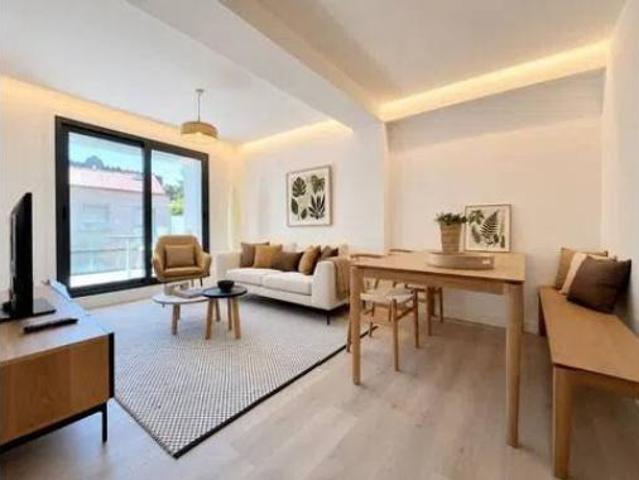 Piso en venta en Teis, Vigo