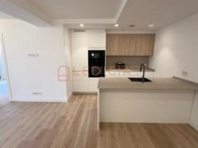 Piso en venta en Teis, Vigo