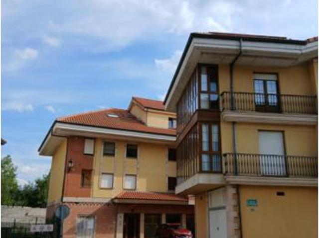 Piso en venta en Barrio Sujarrera, Villacarriedo