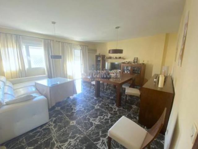 Piso en venta en Villacarrillo, Andalucía
