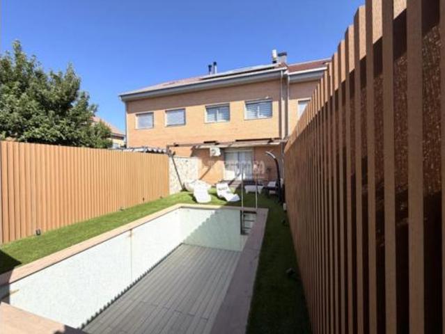 Piso en venta en Los Hueros, Villalbilla