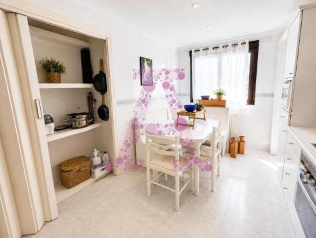 Piso en venta en Anantapur, Villamayor