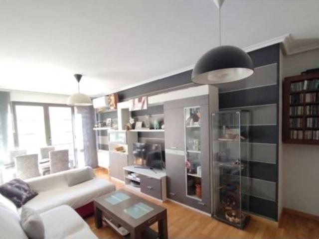 Piso en venta en Villapatro, Lardero