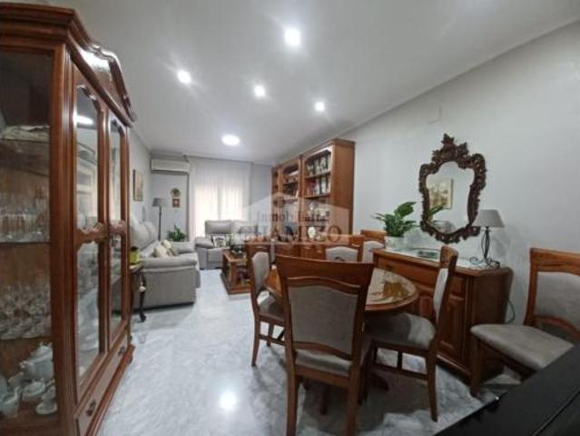 Piso en venta en Villanueva De La Serena, Extremadura