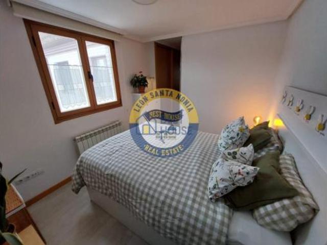 Piso en venta en Villamoros de las Regueras, Villaquilambre