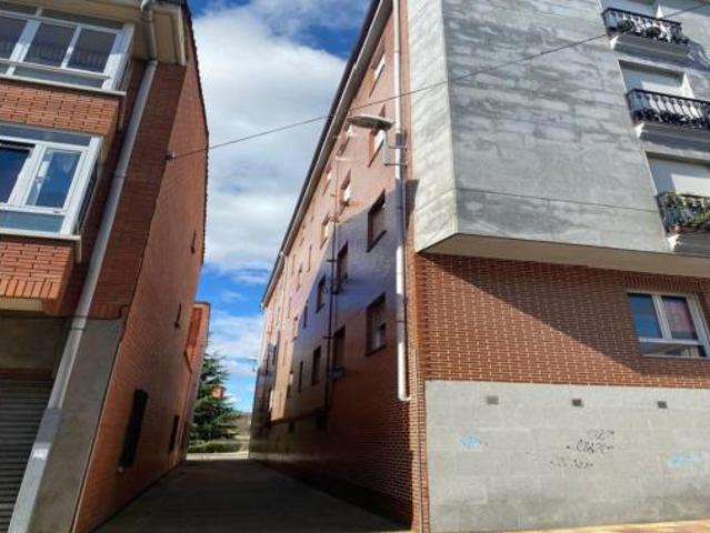 Piso en venta en Navatejera, Villaquilambre