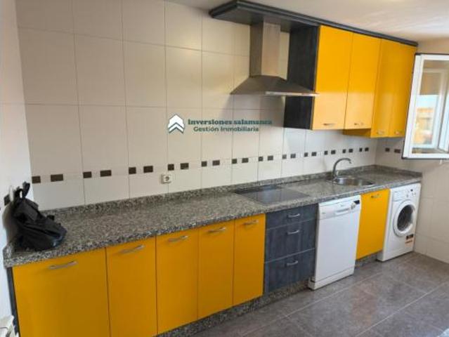 Piso en venta en Villares De La Reina, Castilla y León