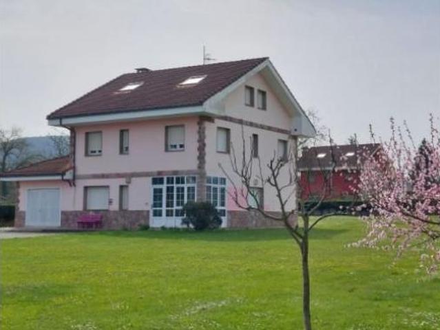 Piso en venta en Villaviciosa, El Puntal