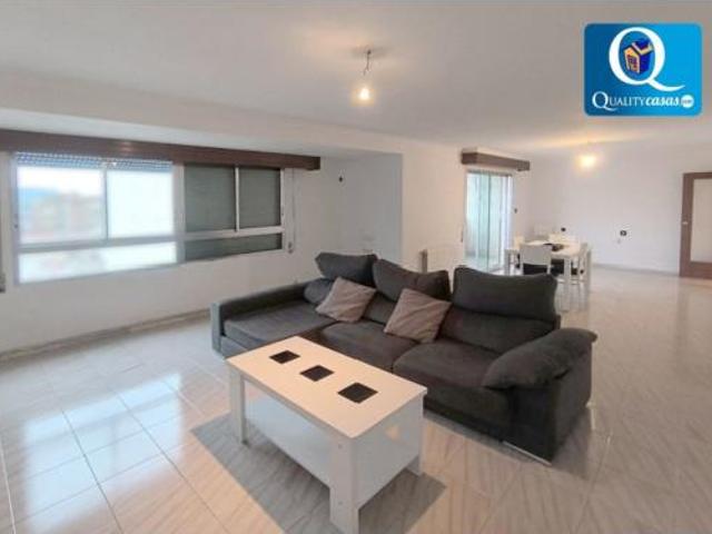 Piso en venta en l'Alt Vinalopó / El Alto Vinalopó, Valencia