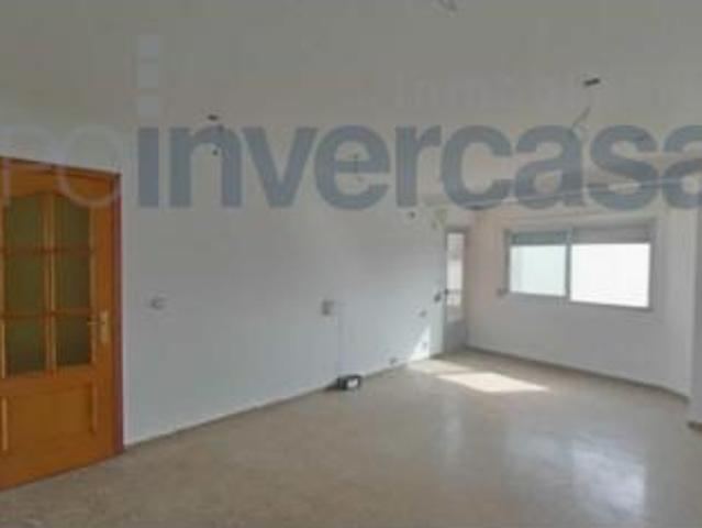 Piso en venta en La Hoya de Buñol, Valencia