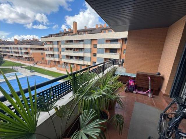 Piso en venta en Valdeluz, Yebes