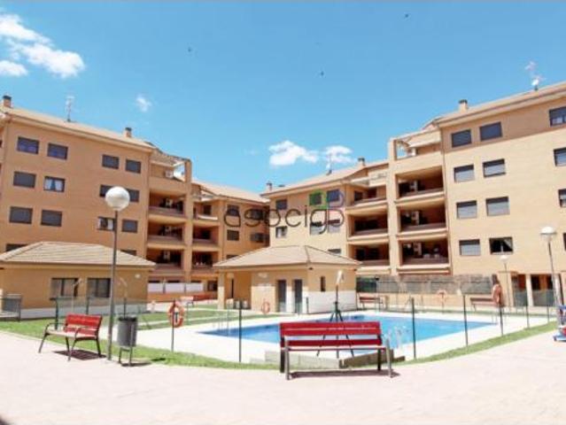 Piso en venta en Valdeluz, Yebes