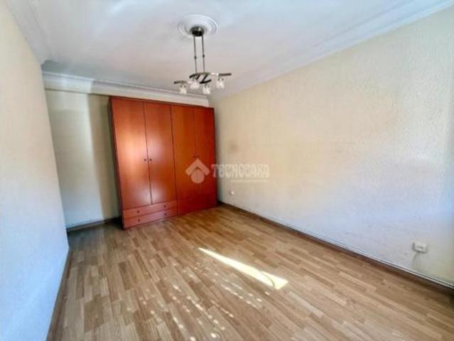 Piso en venta en Delicias, Zaragoza