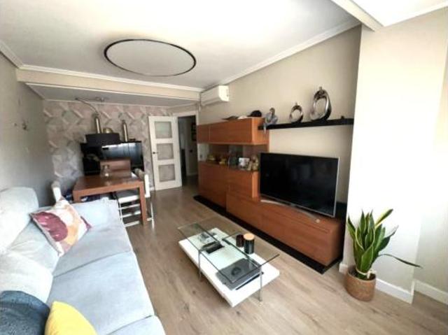 Piso en venta en Delicias, Zaragoza
