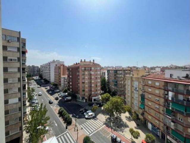 Piso en venta en Delicias, Zaragoza