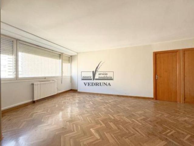 Piso en venta en Universidad, Zaragoza