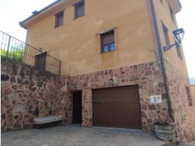 Piso en venta en Zorraquín, La Rioja