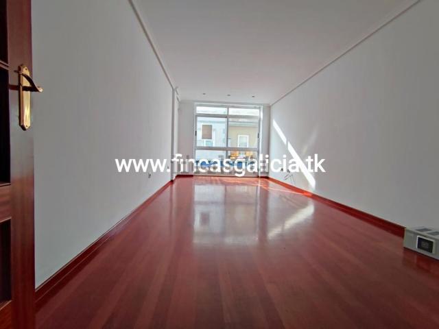 Piso en venta en Ourense