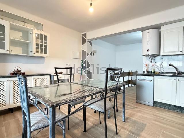Piso en venta en Teis, Vigo
