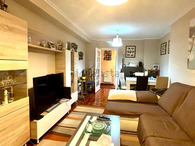 Piso en venta en Teis, Vigo