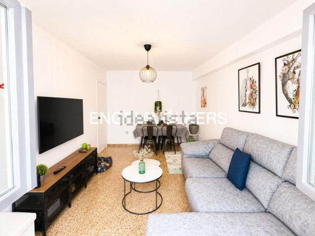 Piso en venta en Teis, Vigo